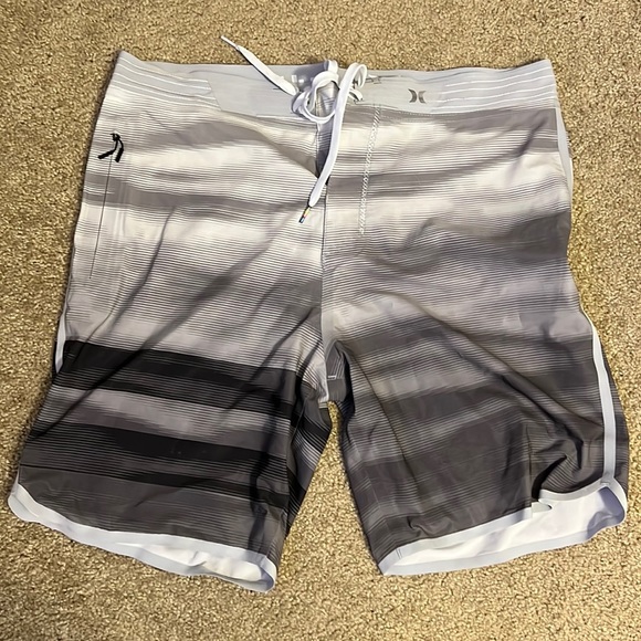 Men's Hurley Phantom Boardshorts, Gray/Black, 32, MBS0004460-06F - Picture 1 of 7
